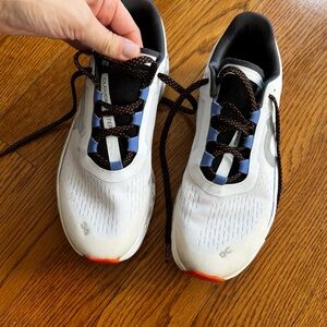 CloudTec by On - running sneaker